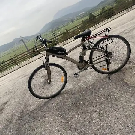 Attico E Super Attico Panoramico ロッカ・ディ・カンビオ